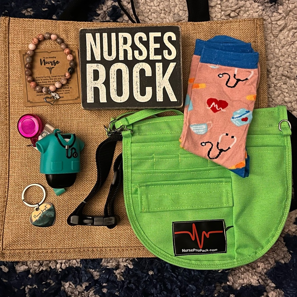 Keep calm I am a Nurse tote bag with goodies - Picture 4 of 4